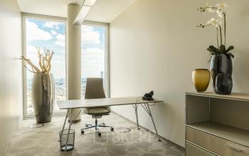 Office for rent with a beautiful view at Thurn-und-Taxis-Platz in Frankfurt