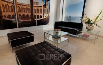 Bequeme Business Lounge des Business Center in Frankfurt-Westend