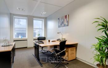 Erstklassiges Büro mieten in dem Bürogebäude in Frankfurt-Westend
