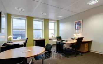 Große Bürofläche mieten in Frankfurt