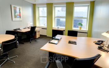 Helles Büro mieten in der Immobilie in Frankfurt