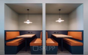 Moderne Büroecke zur Pausengestaltung im Büro in Place Casa-Bamba 1-3, Genf Vernier, ideal zum büroraum mieten.