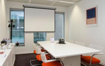 Presentatieruimte met beamer