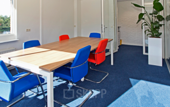 office room blue red chairs space flowers