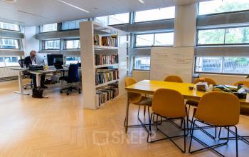 Several sizes of office spaces