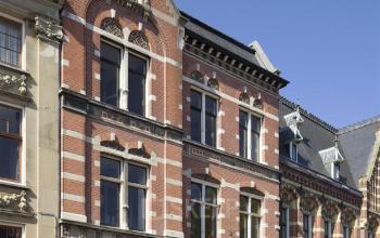 Exterior view of the office building at Zijlstraat 76 in Haarlem Centrum, Haarlem, showcasing its historic architecture suitable for office space rental.