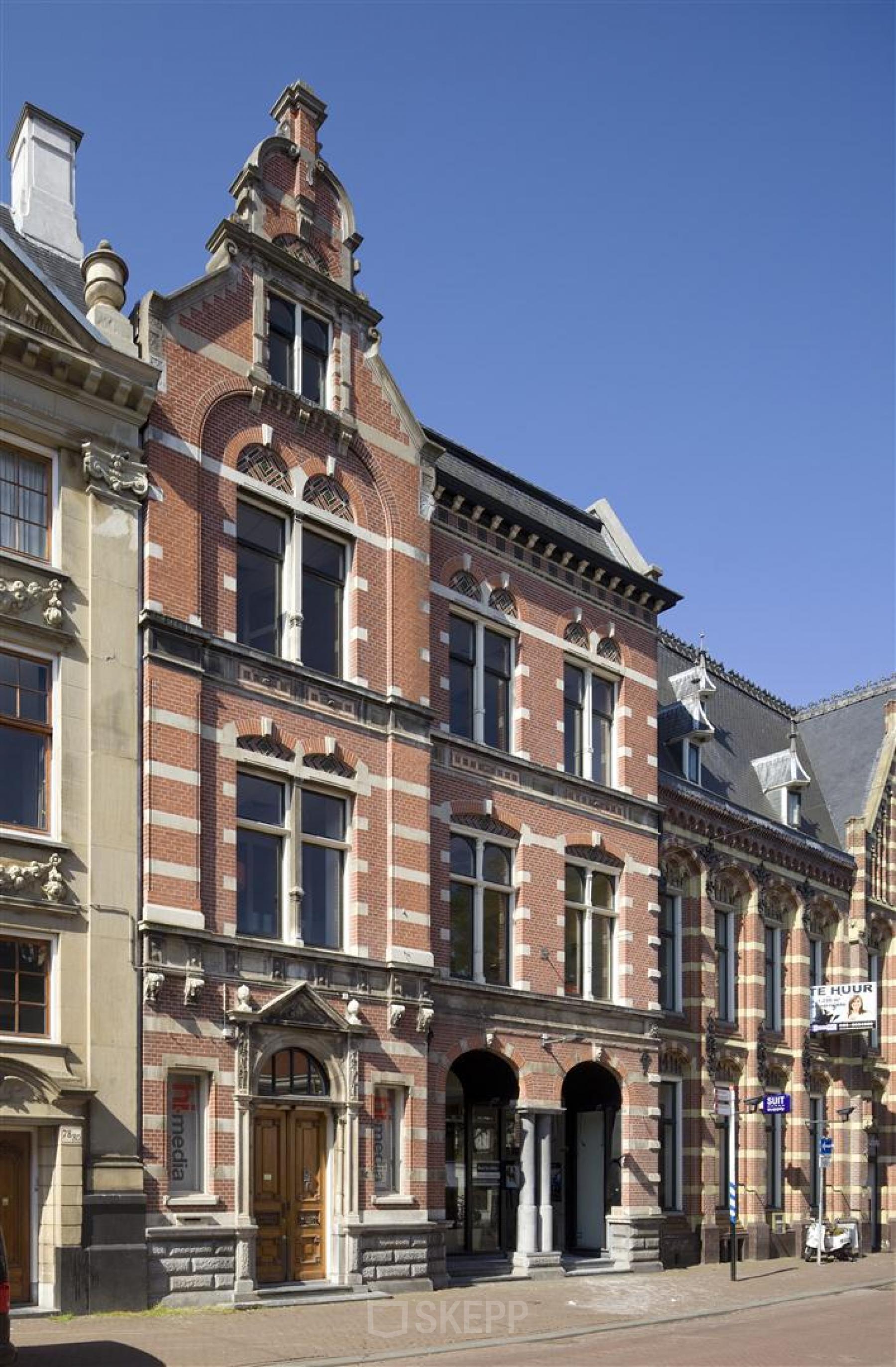 Exterior view of the office building at Zijlstraat 76 in Haarlem Centrum, Haarlem, showcasing its historic architecture suitable for office space rental.