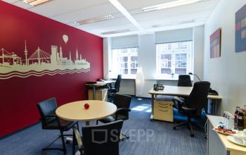 Helles Büro mieten in der Altstadt von Hamburg