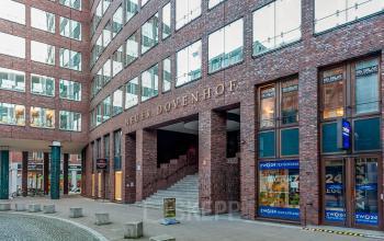 Imposante Außenansicht Bürogebäude