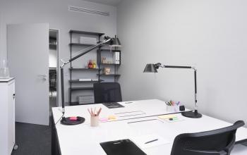Büro für 2 Personen mit ausreichend Lagerfläche