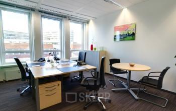 Großes Büro mieten in Hamburg-Neustadt
