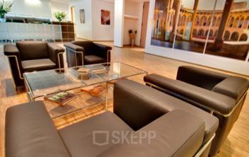 Bequeme Business Lounge der Immobilie in Hamburg