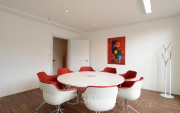 Colourful meeting area in the office in Hamburg