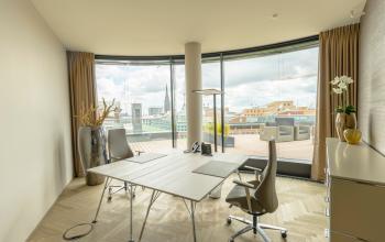 Rent a spacious office in Hamburg