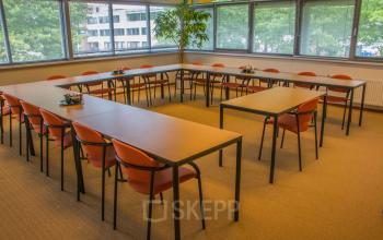 kantoorpand Helmond met koffiecorner en keuken