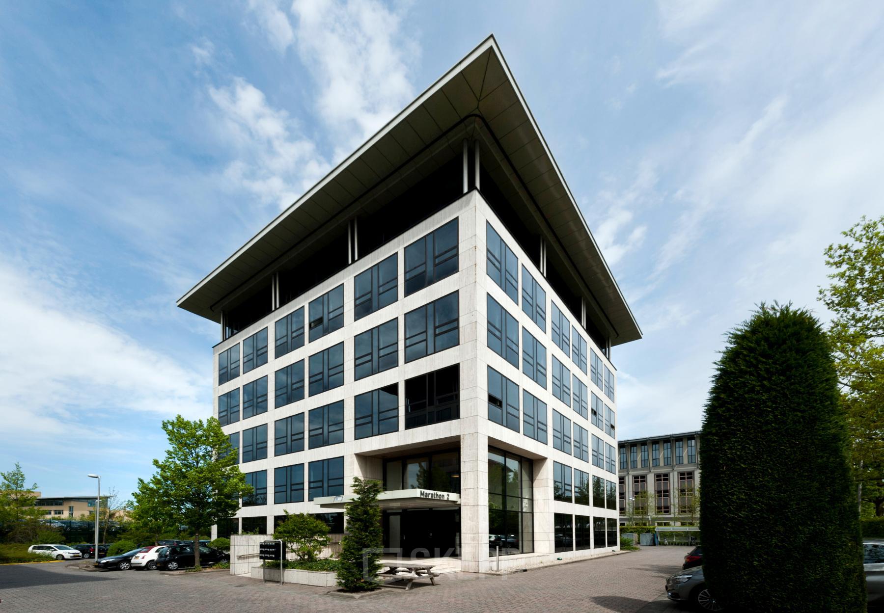 Exterior view of Marathon 2 office building in Hilversum, ideal for office space rental.