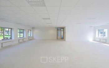 Empty office space for rent in Houten