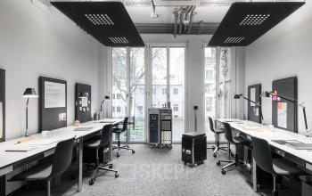 Moderne Coworking-Area mit schöner Aussicht