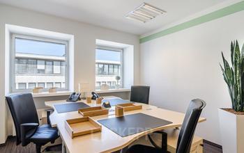 Helles Büro zur Miete am Kaiser-Wilhelm-Ring in Köln
