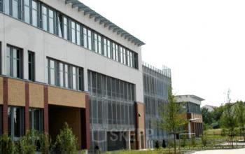 Modernes Bürogebäude mit preiswerten Büroräumen in Köln Nippes