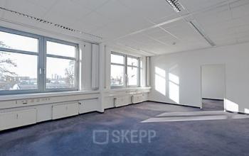 Helle Bürofläche mieten in Köln Porz