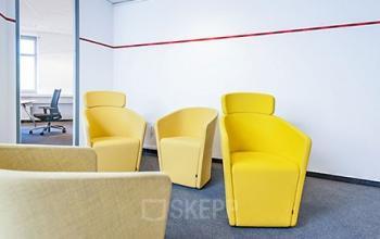 Gemütliche Sitzecke im Business Center Köln Porz