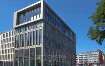 Stilvolle Außenansicht des Bürogebäudes in Köln-Südstadt