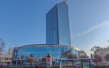 biurowiec k1 z zewnątrz kraków