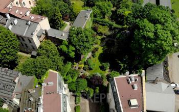 widok z lotu ptaka na ogród karmelicka 27 kraków