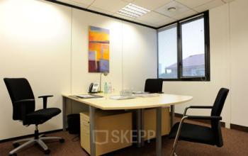 Magnifique espace de bureau pour travailler en tranquillité à la rue de la Villette