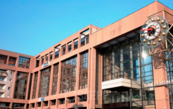 Façade immeuble de bureaux gare de Lyon Part-Dieu