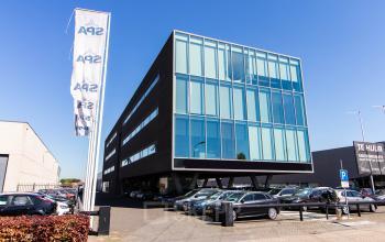 Exterior view of an office building at Brieltjenspolder 28, Made, available for office space rental.