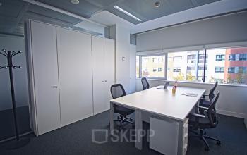 Private or shared offices to rent