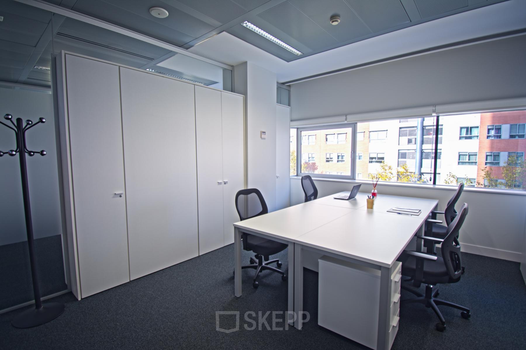 Private or shared offices to rent