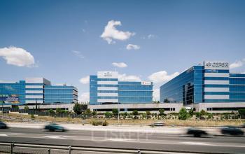 Oficinas privadas o compartidas en Ribeira del Lloira 36-50