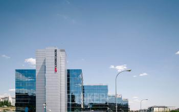 Las mejores oficinas en alquiler en Ribeira del Lloiura 36-50