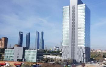 Oficinas increibles en alquiler en Dulce Chacón 55 Torre Chamartín