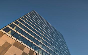 Una vista del edificio de oficinas en Dulce Chacón 55 Torre Chamartín