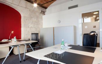 Bureaux meublés dans un environnement de travail chaleureux à la Place de la Joliette