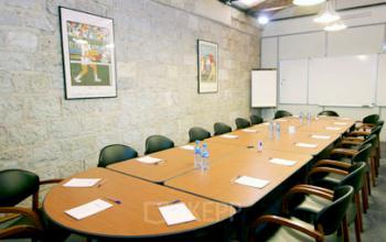 Salle de réunion spacieuse à la Place la Joliette