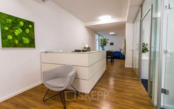 Modern reception of the business center in Munich Altstadt