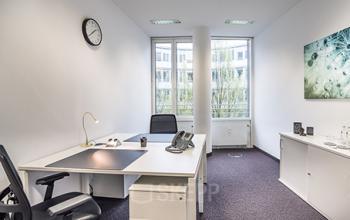 Großes Büro mieten an der Maximilianstraße