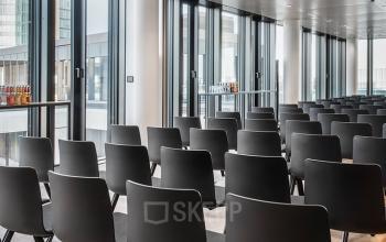 Konferenzraum im Bürogebäude in München Bogenhausen