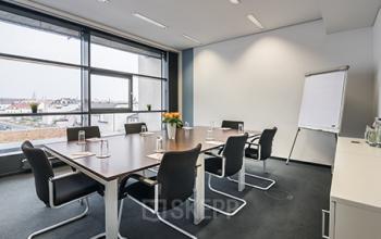 Großer Konferenzraum der Immobilie in München Maxvorstadt