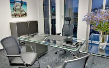 Helles Büro mieten in München