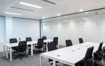 Helles Büro mieten in München an der Konrad-Zuse-Straße
