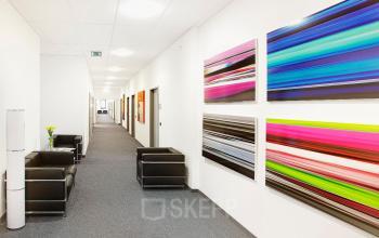 Business Center mit geschmackvoller Büroeinrichtung in München Riem