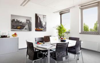Professionelle Büroflächen mieten mit Gemeinschaftsbereichen in München Riem am Konrad-Zuse-Platz