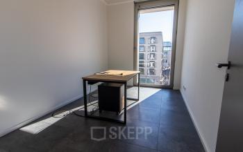bright office space for rent in the Leopoldstraße in Munich