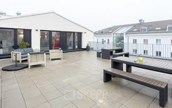 Erstklassiges Dachterrasse des Business Centers an der Leopoldstraße in München